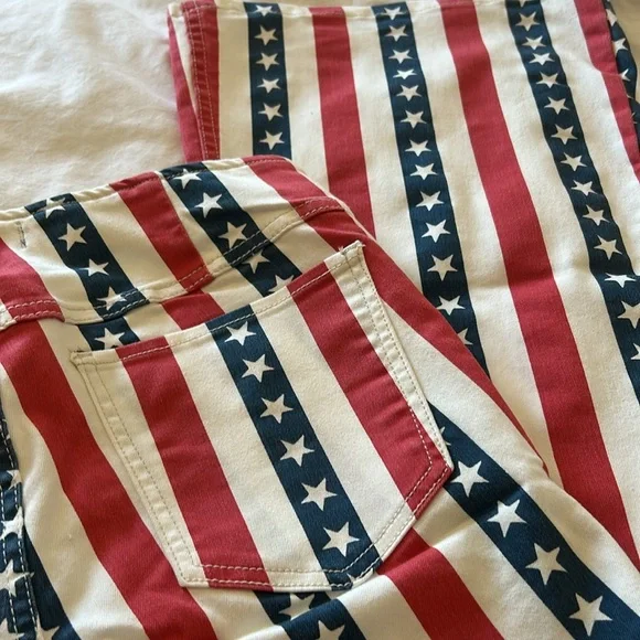 Free People Limited Edition Stars & Stripes Penny Pull on Flare Jean Pant - Picture 8 of 9